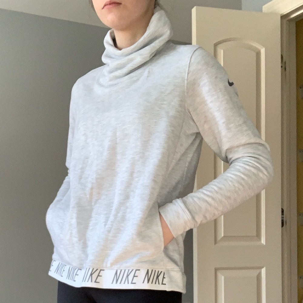 Nike DryFit Therma